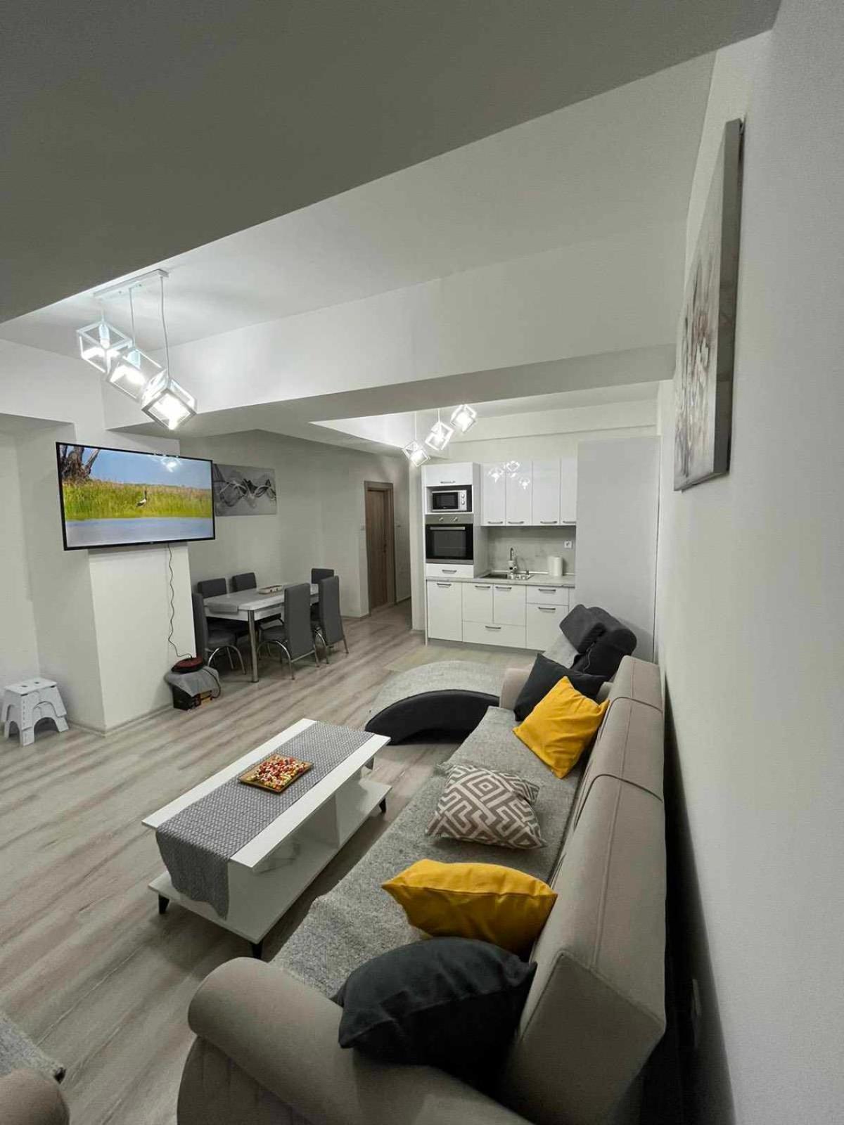 Maksim Apartments Skopje Ngoại thất bức ảnh